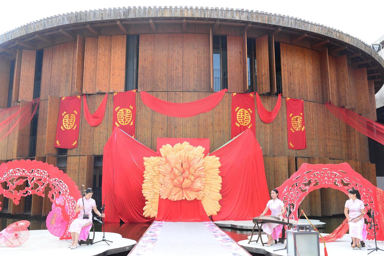 China Community Culture & Art Hotel Qingdao Exteriör bild